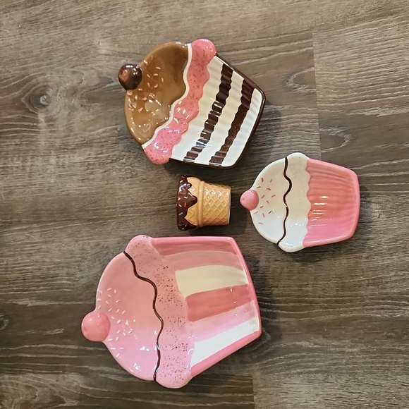 Yankee Candle Cupcake Set of 3 with Bonus Ice Cream Cone